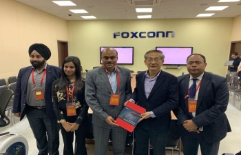 Visit to Foxconn City in Shenzhen (27 March 2019)