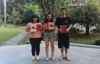 Hindi Divas celebrated at Guangdong University of Foreign Studies (GDUFS), Guangzhou and distribution of comics - Amar Chitra Katha on Mahatma Gandhi to students and books on Indian culture & heritage to the winners of Hindi Essay competition on Mahatma Gandhi