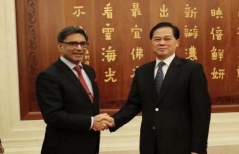 Ambassador Vikram Misri meeting with Yunnan Party Secretary Mr Chen Hao (Kunming, 29 Nov)
