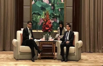 Ambassador Vikram Misri meeting with Fujian Party Secretary Mr Yu Weiguo (Fuzhou, 11 Nov)